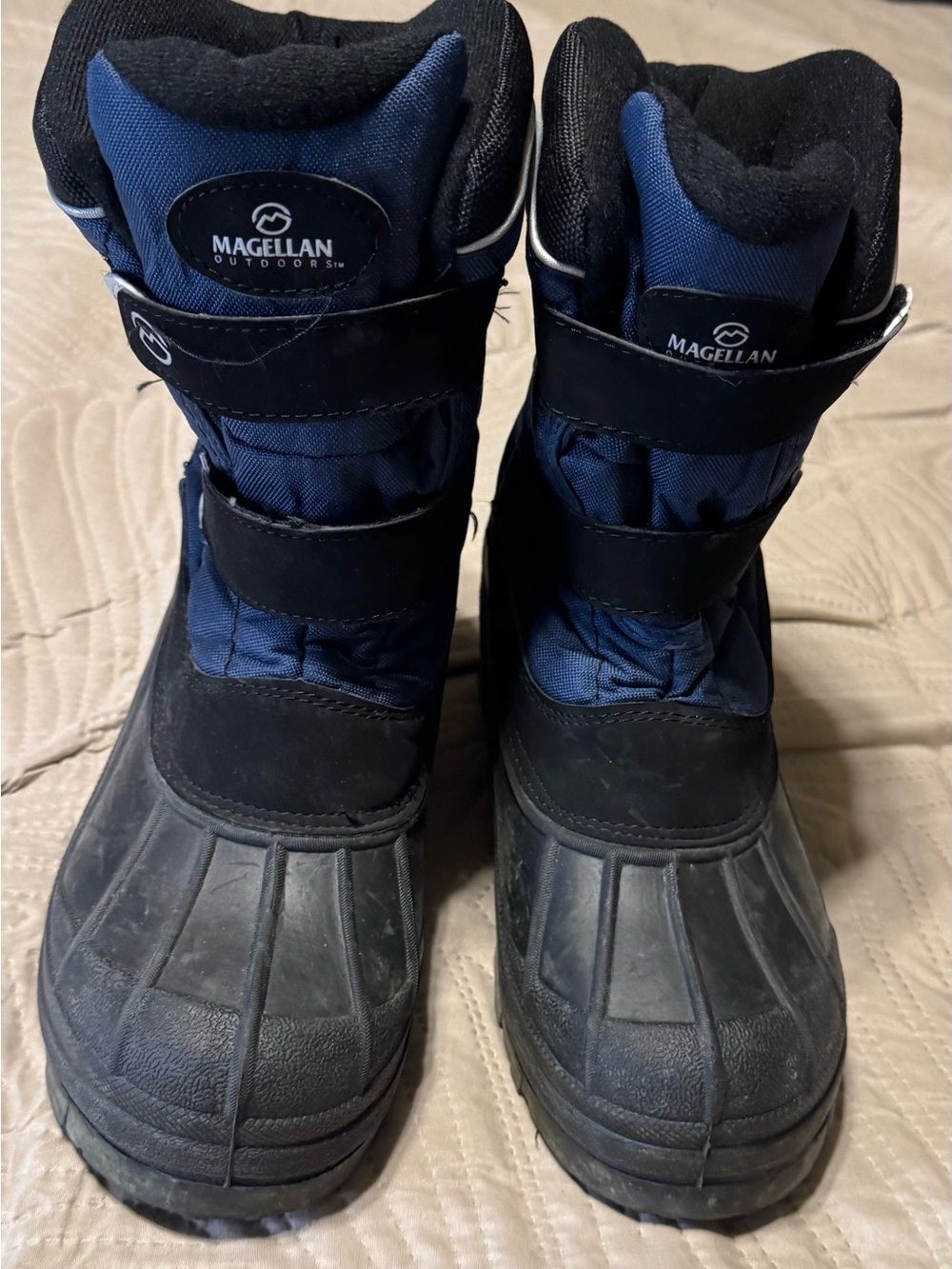 Magellan Outdoors Navy/Black Insulated Winter Boots Size 9-1/2 Read Below.